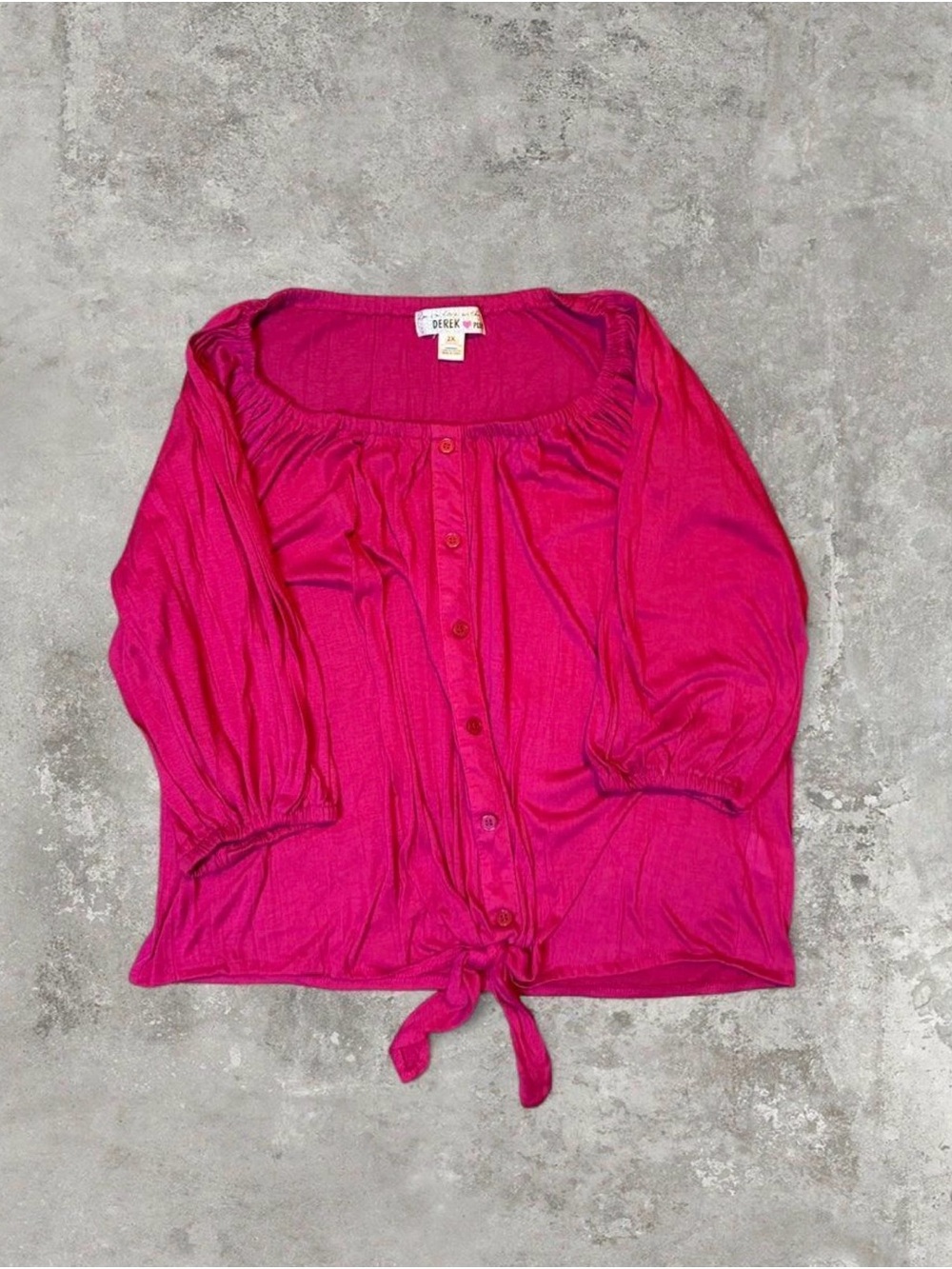 Derek Heart Women's Fuchsia Button-Front Tie-Hem Blouse